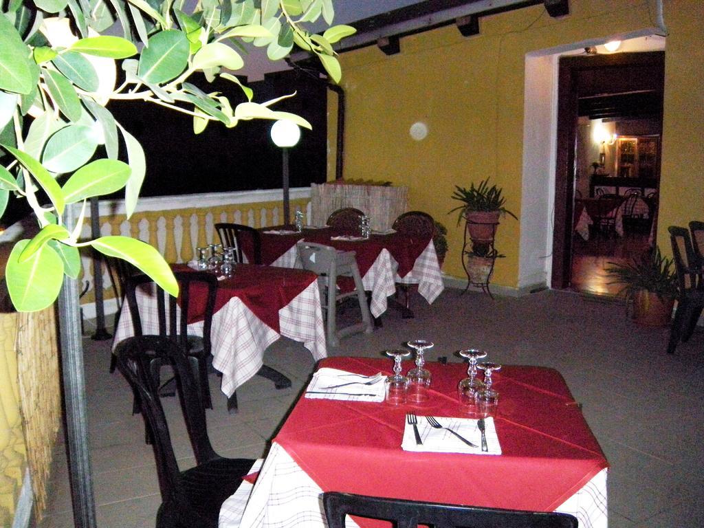 Hotel La Calabrese Isola Di Capo Rizzuto Buitenkant foto