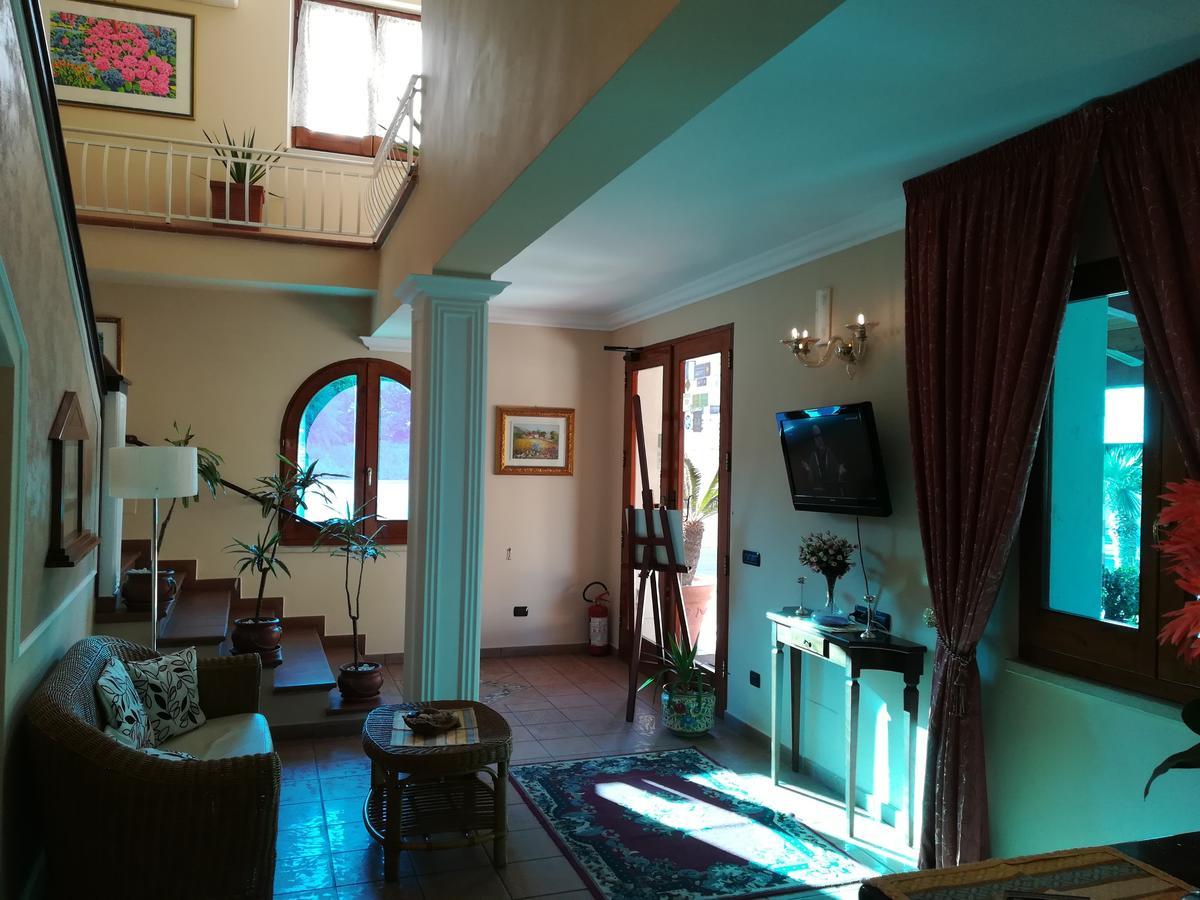 Hotel La Calabrese Isola Di Capo Rizzuto Buitenkant foto